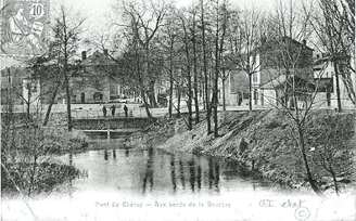 La Bourbre, la Place et la Rue Centrale vers 1910